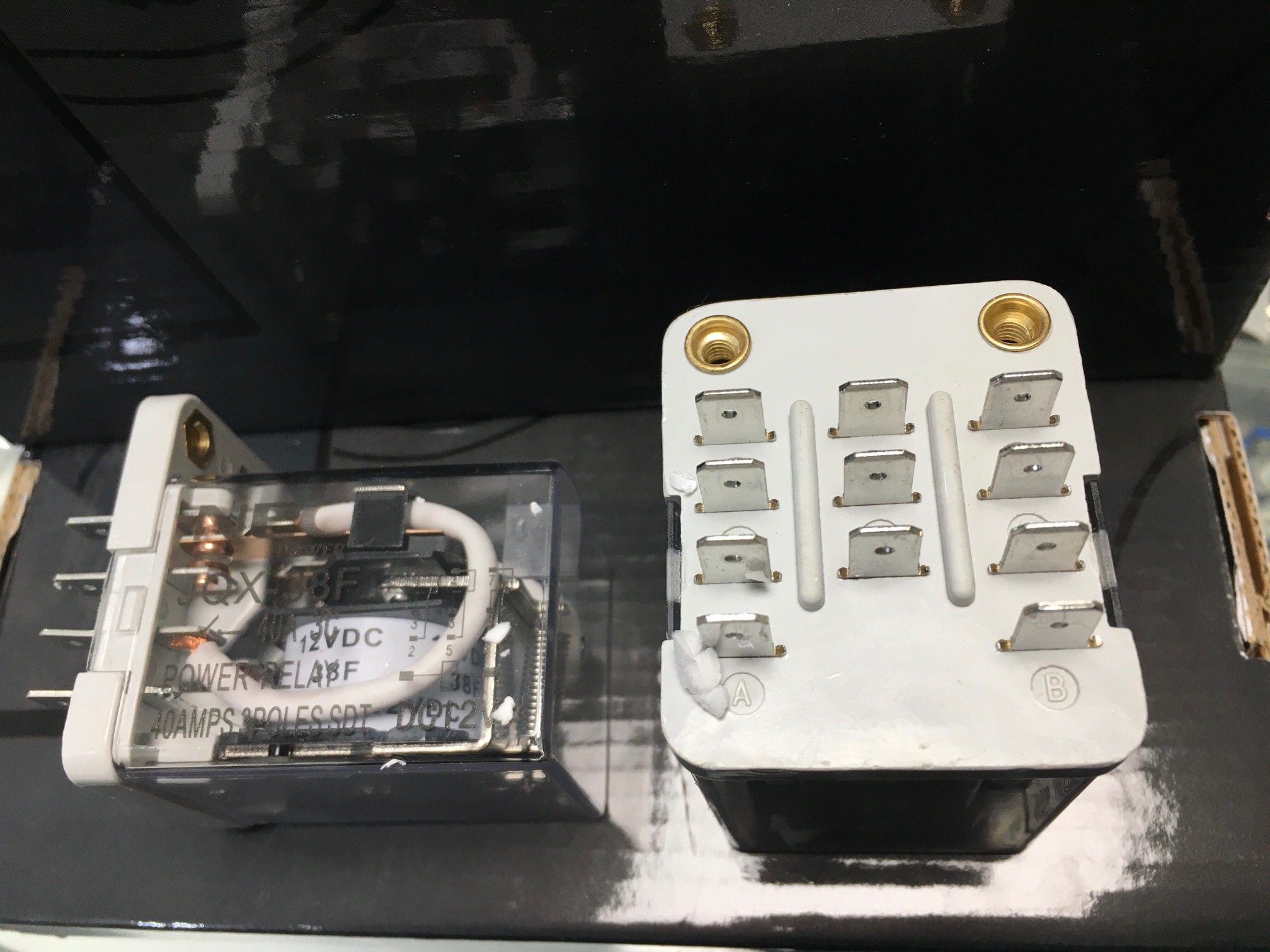 رله آمپربالا (پاوری ) JQX-38FF 12V-3C-40A رله آمپربالا (پاوری ) JQX-38FF 12V-3C-40A